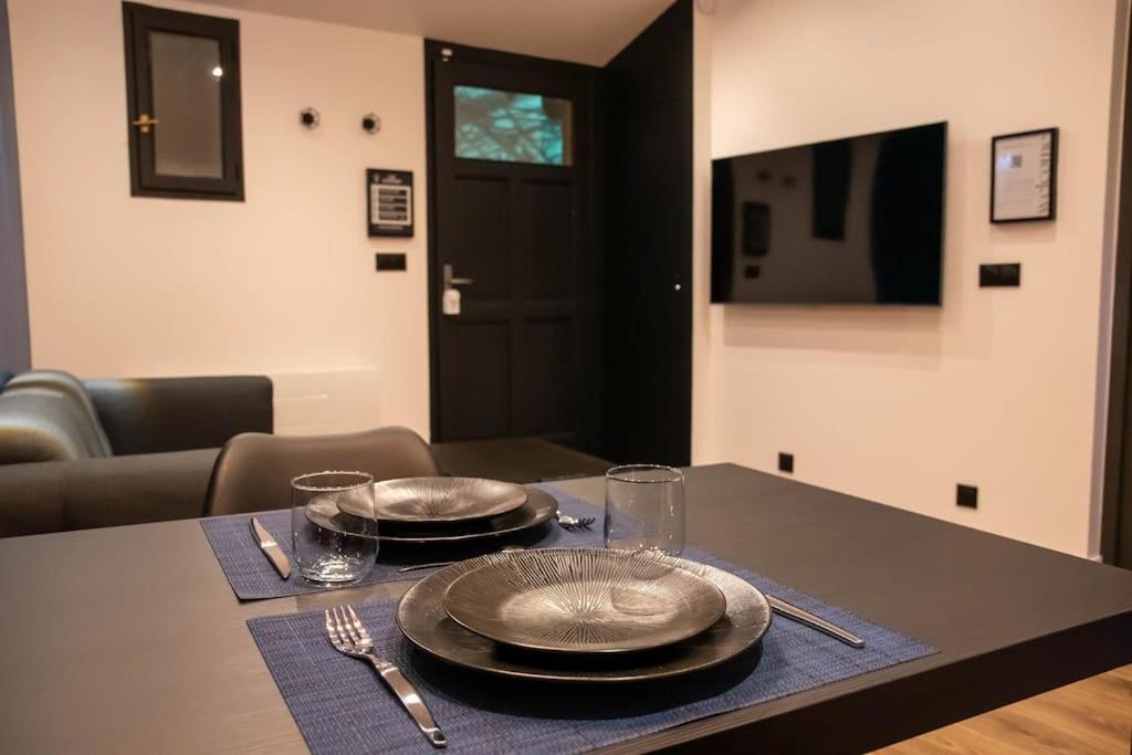 Blue Night - Jacuzzi - Bord De Seine Apartment Corbeil-Essonnes Luaran gambar