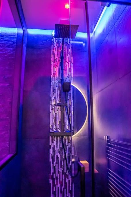 Blue Night - Jacuzzi - Bord De Seine Apartment Corbeil-Essonnes Luaran gambar