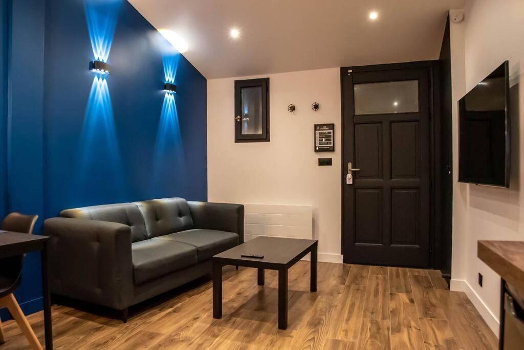 Blue Night - Jacuzzi - Bord De Seine Apartment Corbeil-Essonnes Luaran gambar